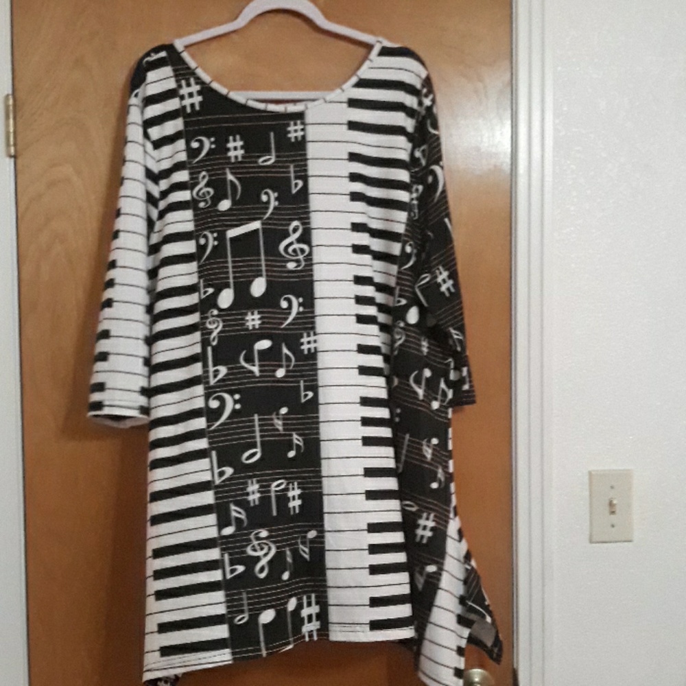 Music Lovers Tunic 3X
